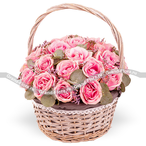 Притяжение – корзина розовых роз